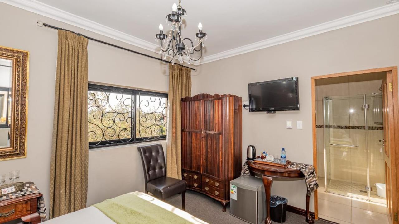 Stone Olive Hotel Jeffreys Bay Exterior photo