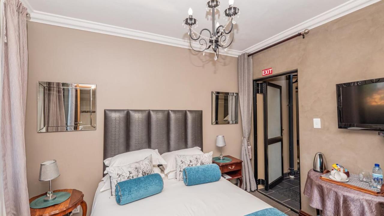 Stone Olive Hotel Jeffreys Bay Exterior photo