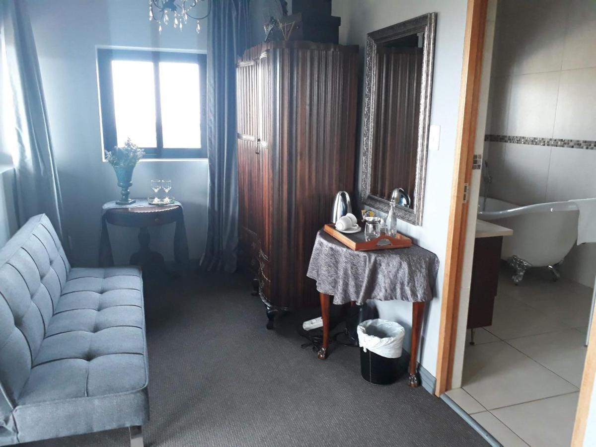 Stone Olive Hotel Jeffreys Bay Exterior photo