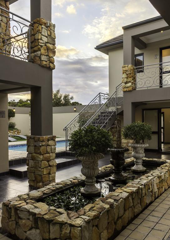 Stone Olive Hotel Jeffreys Bay Exterior photo